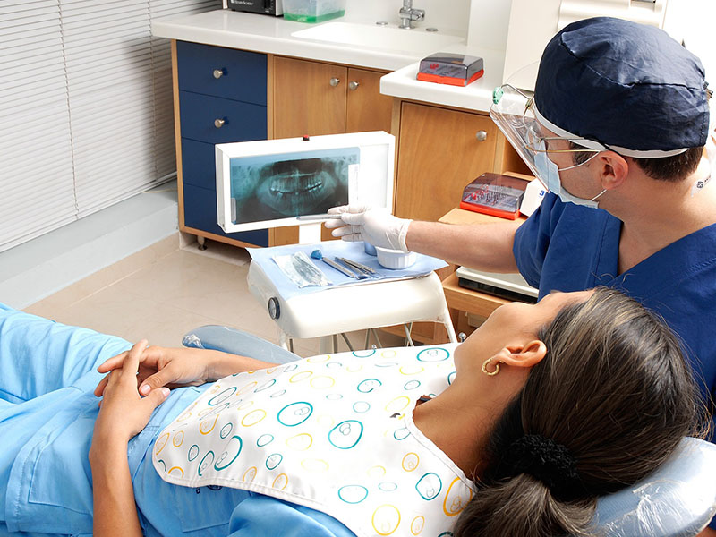 Untitled-1_0002_dentist-1639683_1920